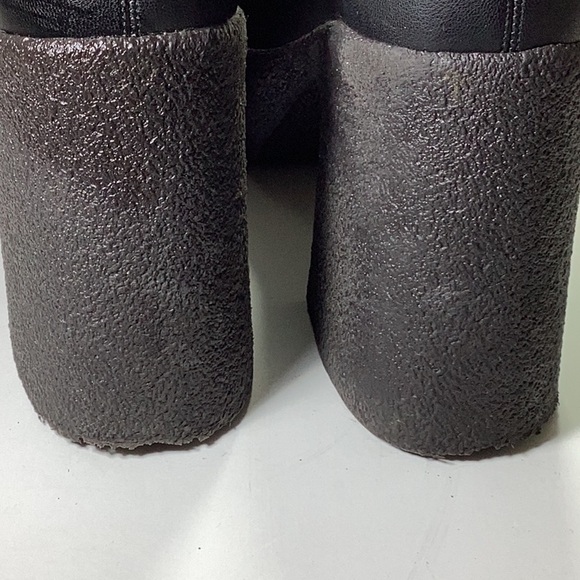 Chunky Ankle Boots
$895 - Picture 9 of 13